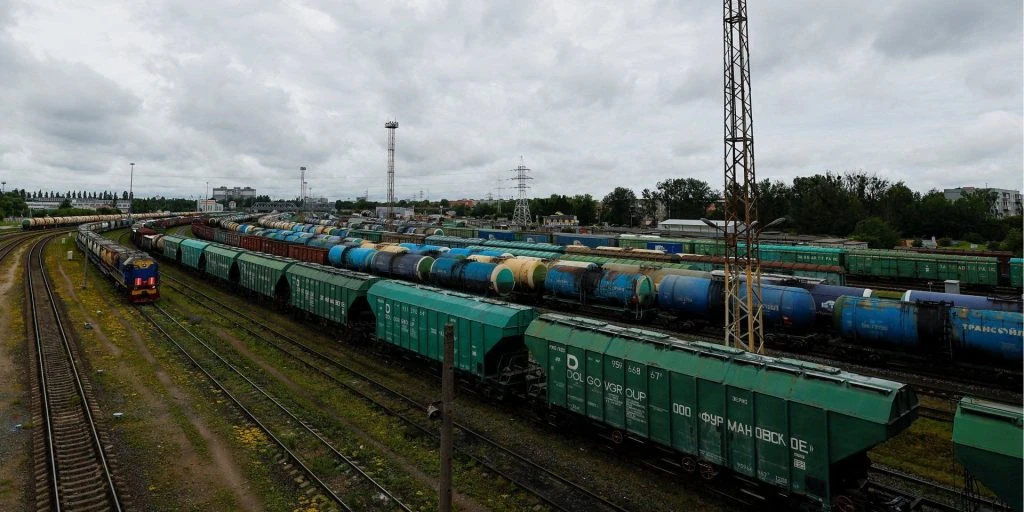 УЗ продовжила обмеження на перевезення зерна до портів Одещини