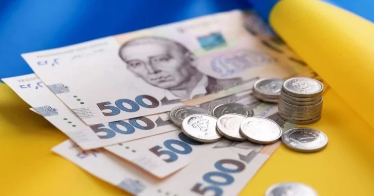Не лише пенсія: що держава оплачує людям з I групою інвалідності